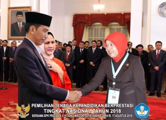 Kepala Sekolah Berprestasi Kepala Sekolah berprestasi