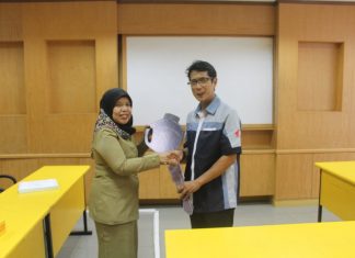 Bantuan Dari PT Sinar Sentosa untuk SMK Dharma Bhakti 4 Jambi Bantuan Dari PT Sinar Sentosa untuk SMK Dharma Bhakti 4 Jambi