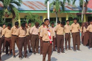 Upacara Penutupan Penerimaan Tamu Ambalan SMK Dharma Bhakti Kota Jambi