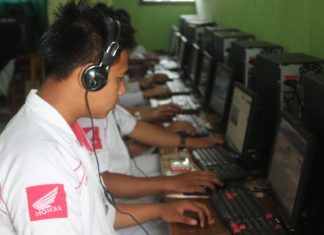 Galeri Photo Simulasi UNBK Tahap Pertama SMK Dharma Bhakti 4 Jambi Simulasi UNBK Tahap Pertama SMK Dharma Bhakti 4 Jambi