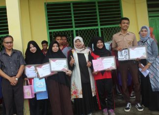 Galeri Photo Pembagian Raport Semester Ganjil T.P 2019/2020 SMK Dharma Bhakti 4 Jambi Galeri Photo Pembagian Raport Semester Ganjil T.P 2019/2020 SMK Dharma Bhakti 4 Jambi