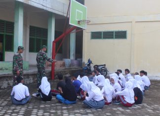 Latihan kepemimpinan siswa SMKS Dharma Bhakti 4 Jambi