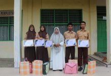 Pembagian Raport SMKS Dharma Bhakti 4 Jambi Tahun Pelajaran 2023-2024 GANJIL Pembagian Raport 2023-2024 GANJIL