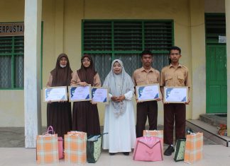 Pembagian Raport SMKS Dharma Bhakti 4 Jambi Tahun Pelajaran 2023-2024 GANJIL Pembagian Raport 2023-2024 GANJIL